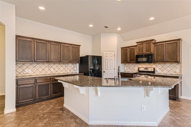 Photo - 290 Maeves Way