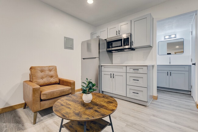 Sunrise Suites