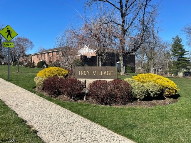 Building Photo - 7D Troy Dr Unit B