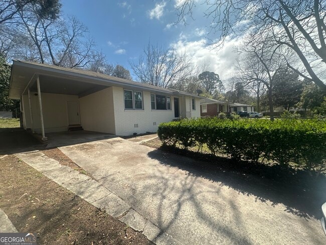 Photo - 1112 N Beddingfield Dr