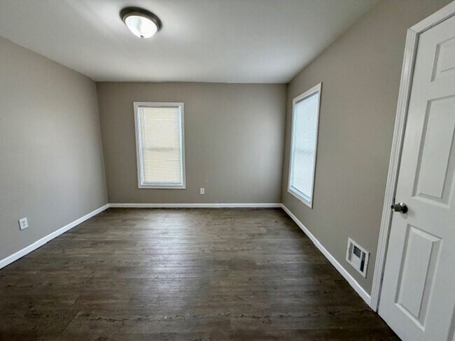 Photo - 97 Fairgrove St Unit 2