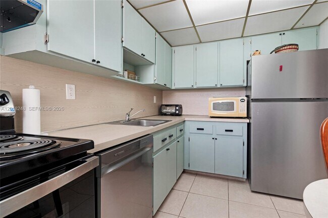Photo - 1740 Jefferson Ave Unit 8