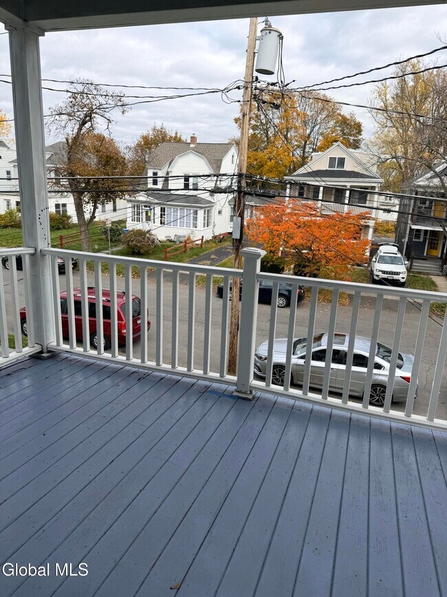 Photo - 90 Woodlawn Ave Unidad 2