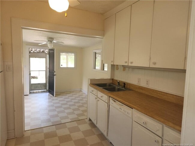 Photo - 227 Pinecrest Dr