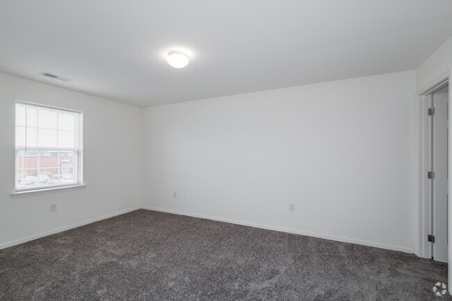 1BR, 1BA - 888SF
