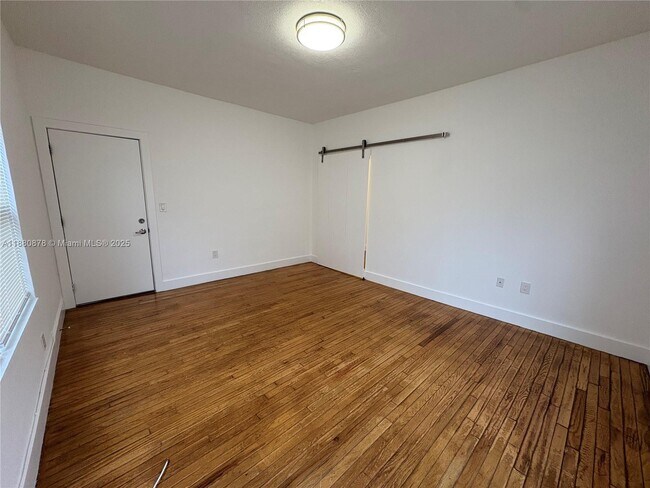 Photo - 3237 SW 4th St Unidad 8