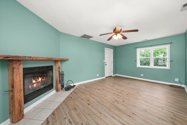 Photo - Stylish 4-Bedroom Home with Room to Work, ...