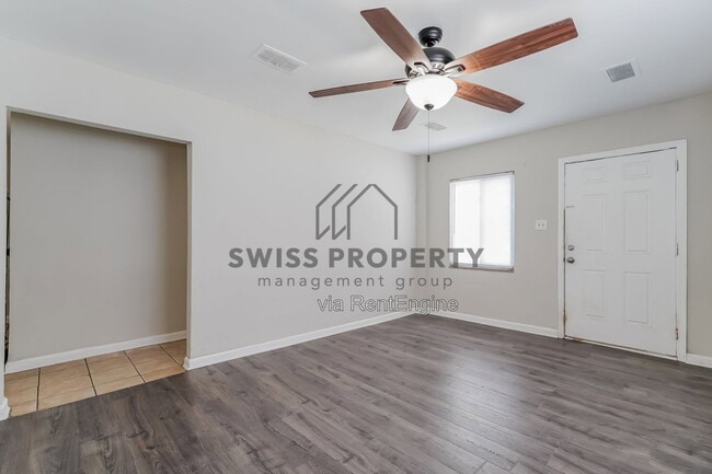 Photo - 1436 Oakwood Ave