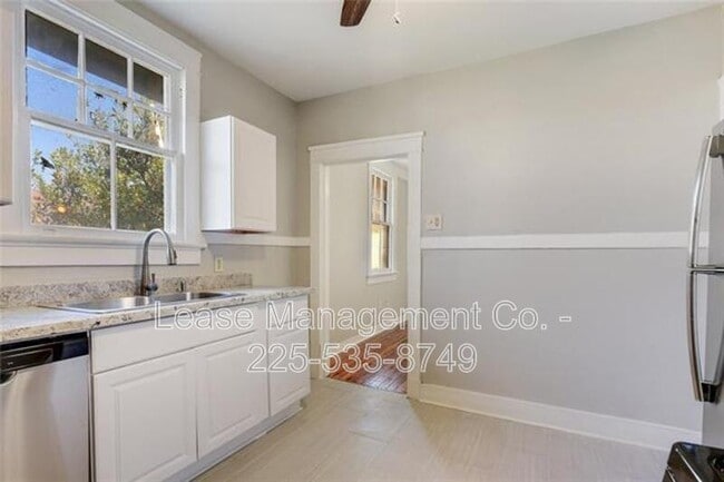 Photo - 1720 Independence St