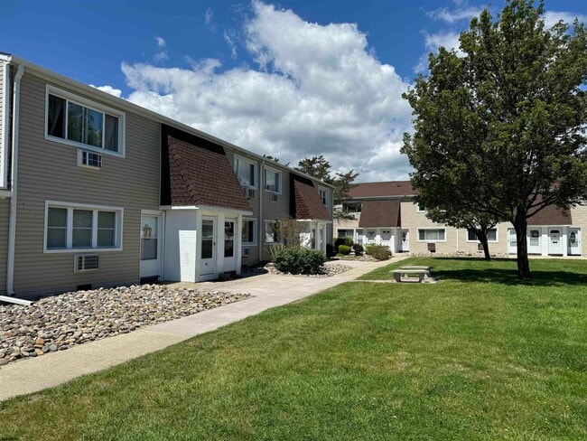 Building Photo - 4901 Harbor Beach Blvd Unit D 3