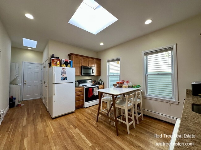 Photo - 143 Hillside St Unidad 3