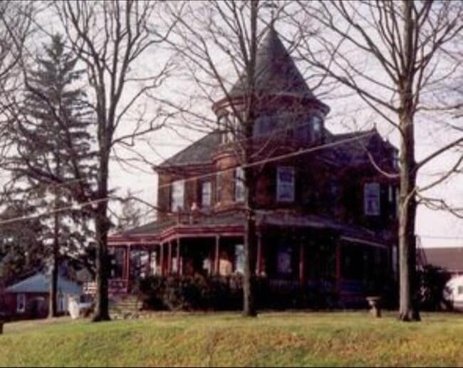 Casa victoriana en West Ward, Easton, PA - 336 N 10th St Unidad Apt 3