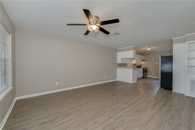 Photo - 3917 Olive St Unidad B