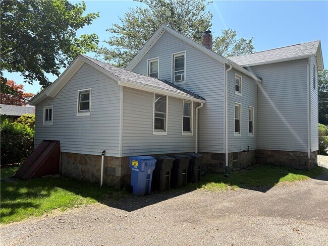 10 Robinson St Unit A