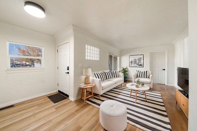 Photo - 4000 S Delaware St