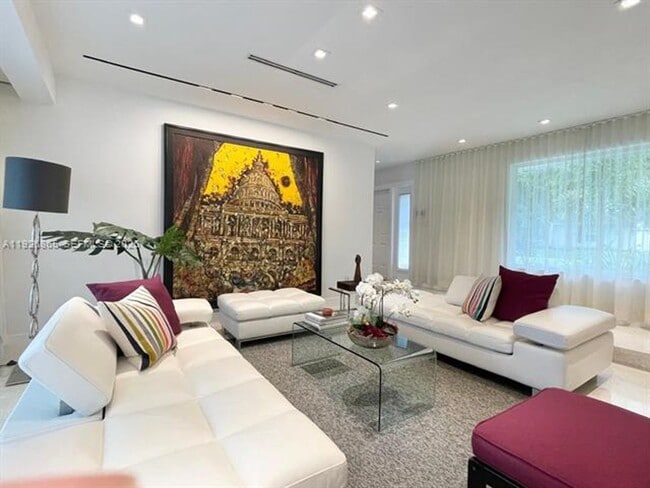 Photo - 9121 SW 85th St