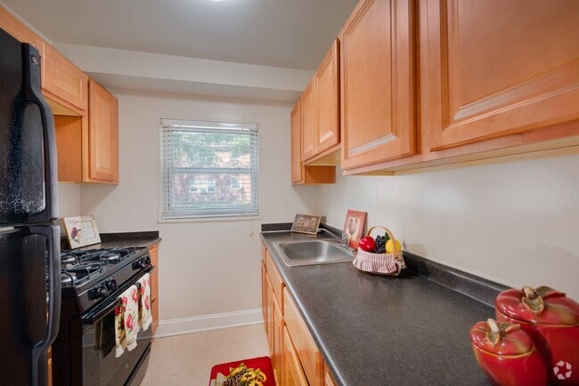 Building Photo - Springfield Gardens Rental