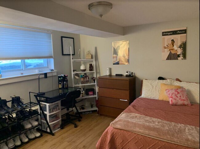 Photo - 63 Selkirk Rd