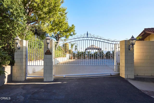 Photo - 1234 E Tujunga Ave