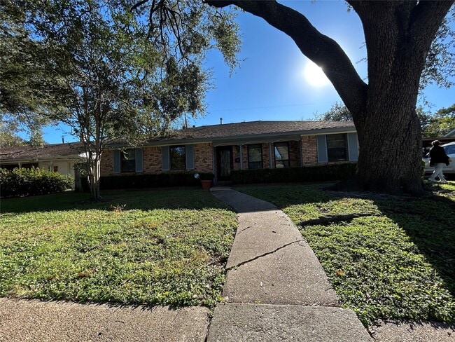 Photo - 5315 Poinciana Dr