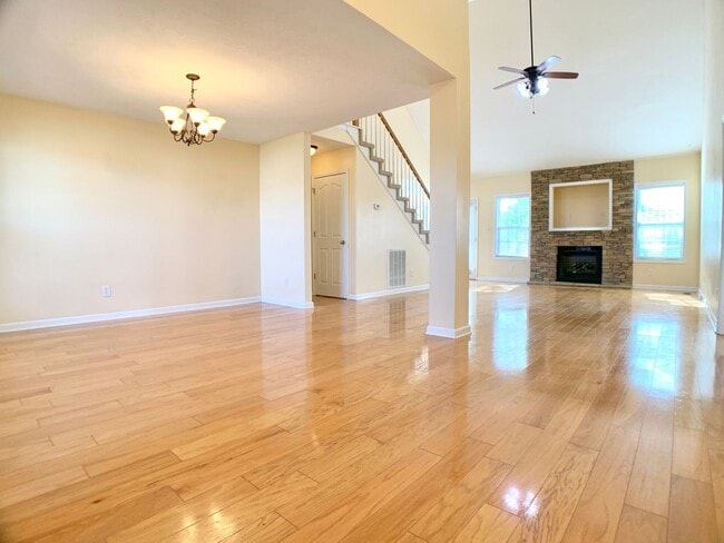 Photo - 800 Karmaflux Way