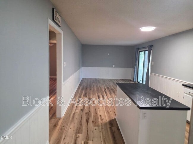 Photo - 902 W Chatham St
