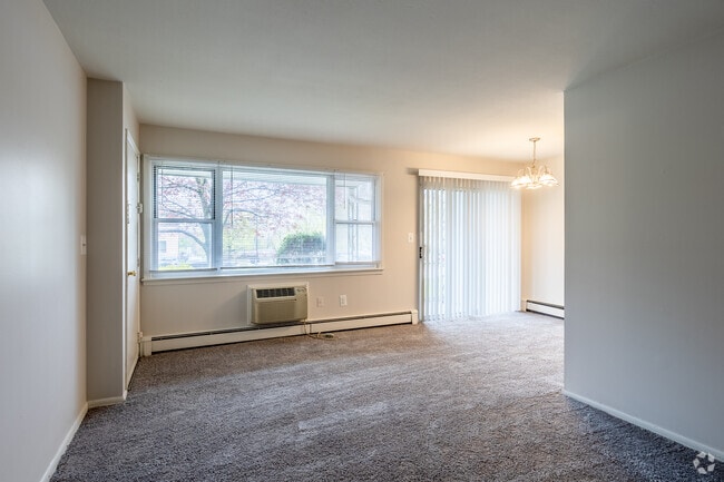 1BR 1BA