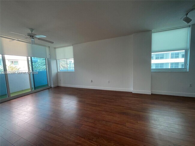 9201 Collins Ave Unit 321
