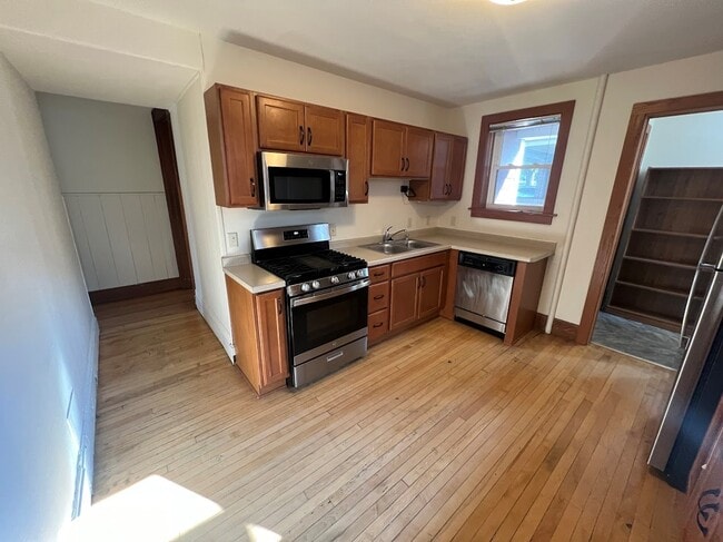 Photo - 601 E Gorham St Unit 1