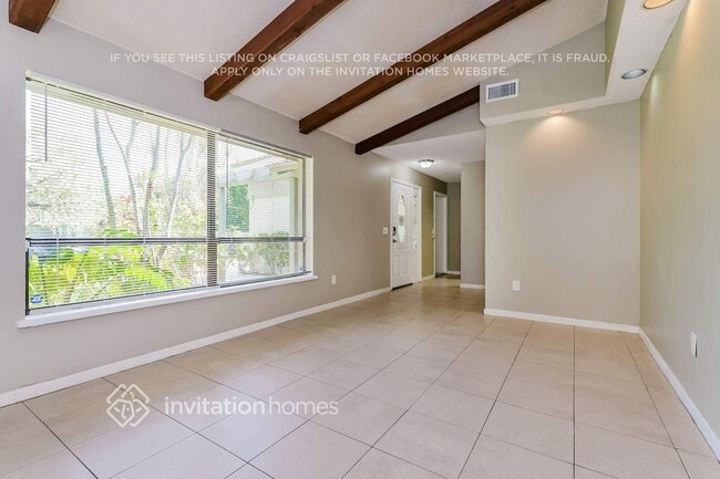 Photo - 1901 Shower Tree Way