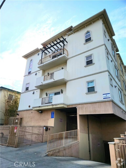 Building Photo - 309 S Mariposa Ave Unit 301 Rental