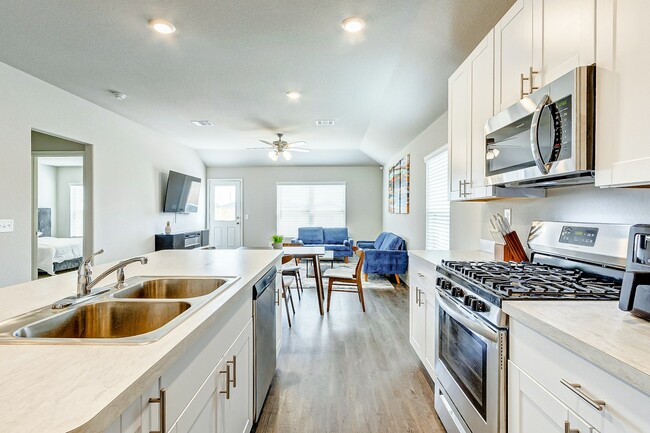 Building Photo - 10658 Red Orchid Dr