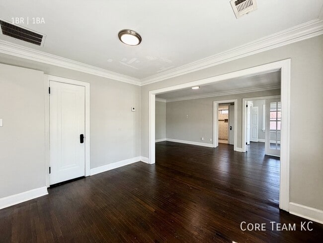 Photo - 217 E 46th St Unit 211-10