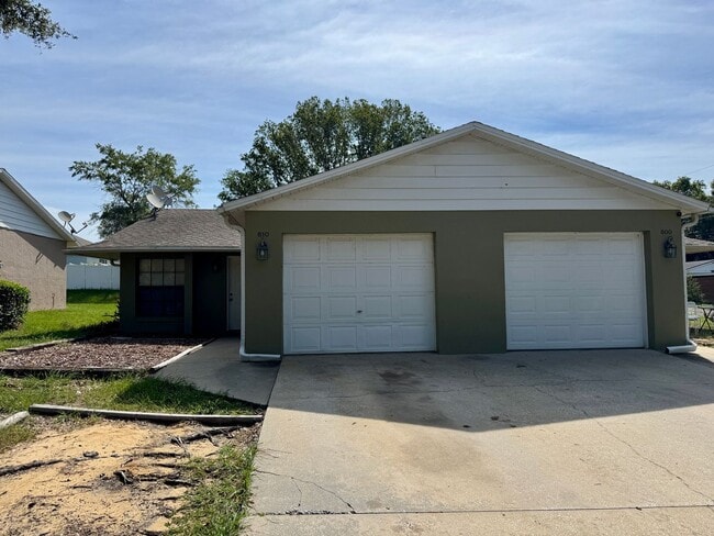 Building Photo - Cozy 2-Bedroom, 1-Bath Home with 1-Car Gar...