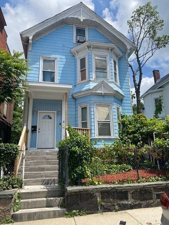 Building Photo - 4 Woodbine St Unit 2
