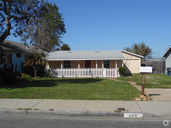 Building Photo - 498 7th St Rental