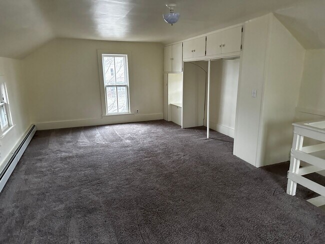 Photo - Pet Friendly 3 Bedroom Home