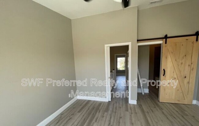 Photo - 4318 SE 5th Ave Unit 2