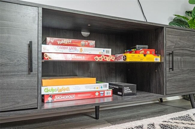 Photo - 1778 Flintwood Dr SE