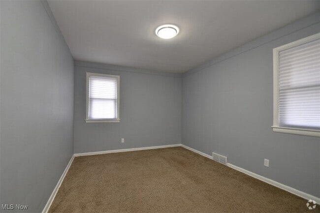 Building Photo - 4666 E 86th St Unit UP Rental