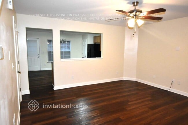 Photo - 974 Ramsgate Dr SW