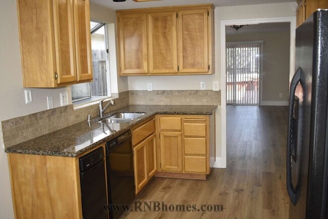 1203 Schooner Dr