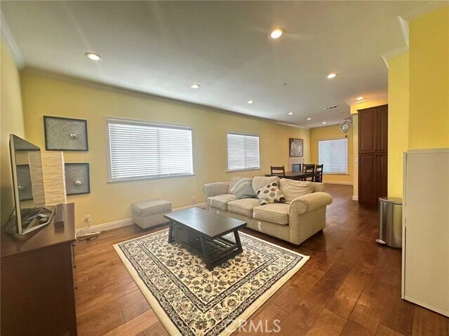 Photo - 58 S Altadena Dr