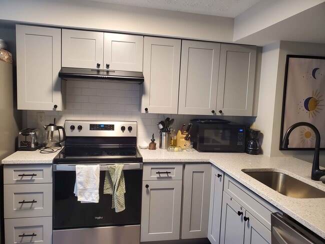 Photo - 5993 Rowanberry Dr