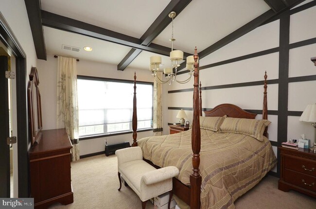 Photo - 43291 Mitcham Square