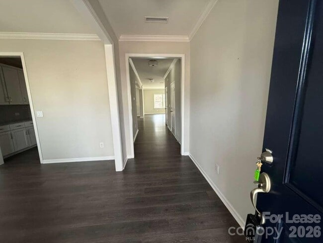 Photo - 2035 Beacon Ave