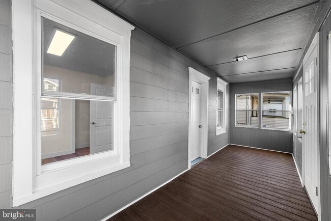 Photo - 257 Homecrest Ave