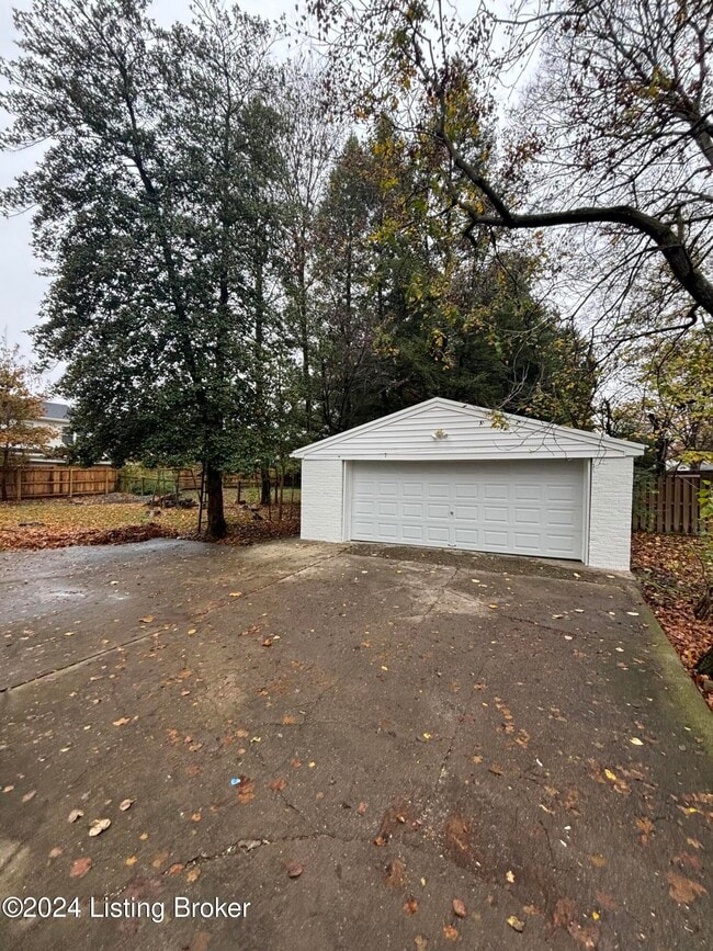 Photo - 4187 Westport Rd