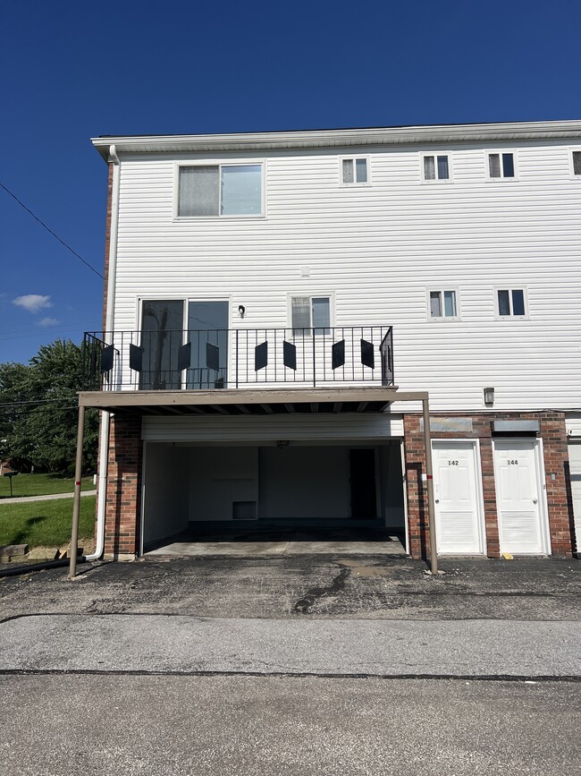 2 car garage and Balcany - Cypress West Fairlawn Apartments