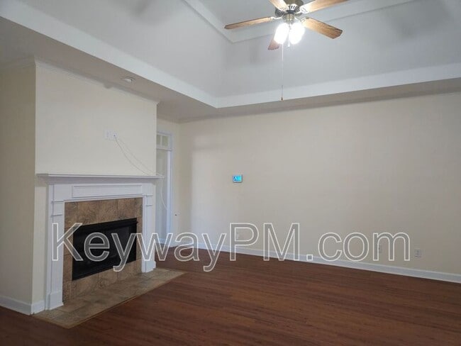 Photo - 619 Archard Dr